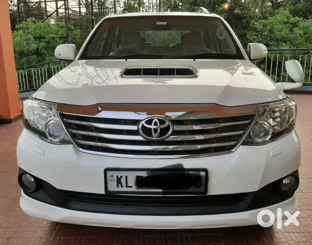 Toyota Fortuner 2011-2016 4x2 Manual, 2012, Diesel