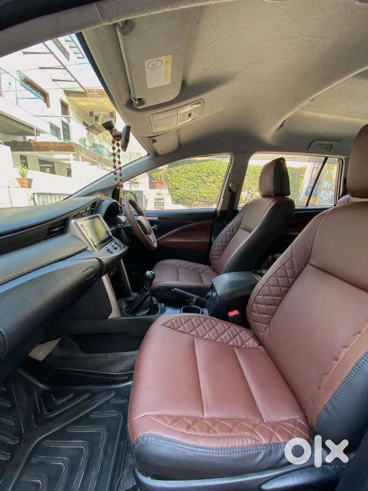Toyota Innova Crysta [2020-ongoing] 2.4 Gx 8 Str, 2024, Diesel