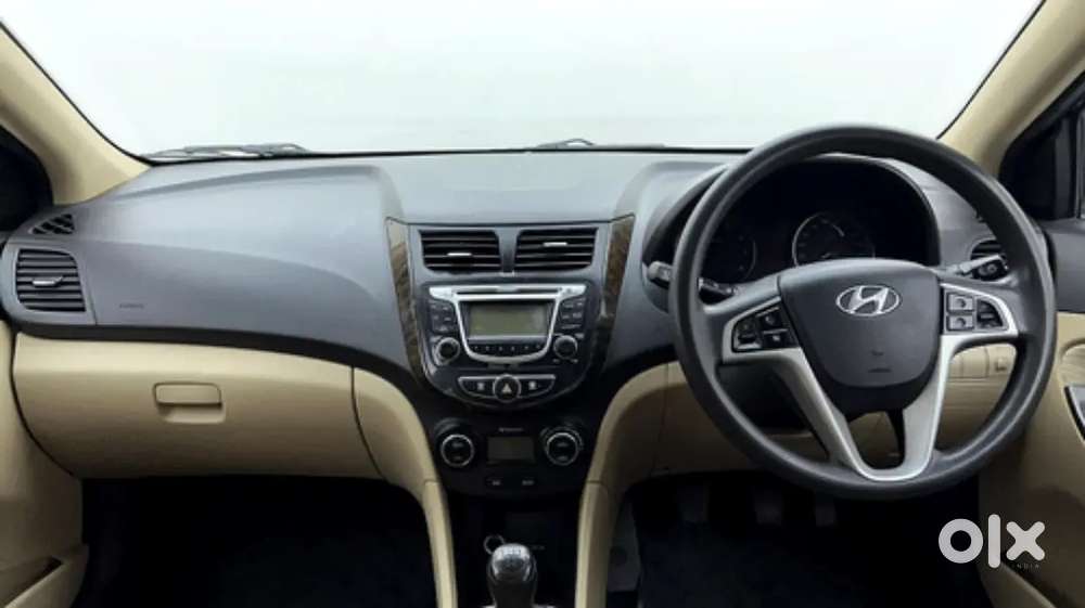 Hyundai Fluidic Verna 2015 Petrol 70000 Km Driven
