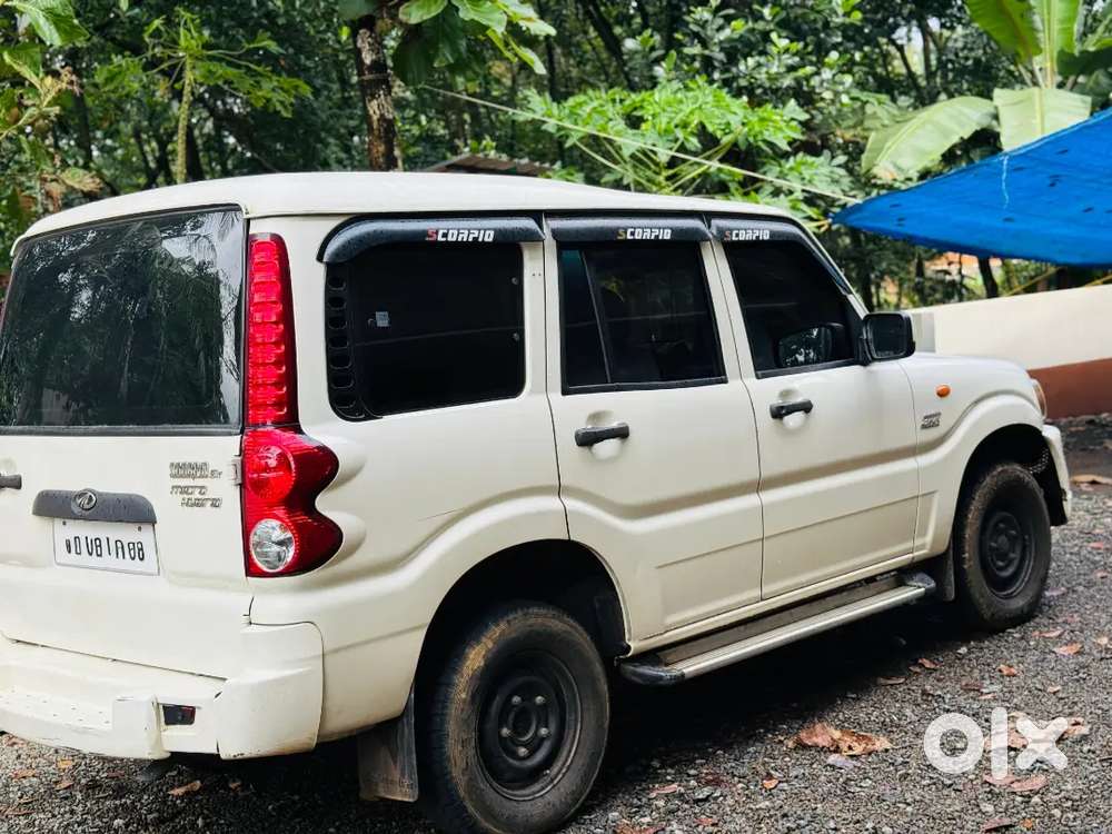 2012 Mahindra Scorpio Diesel White Good Condition