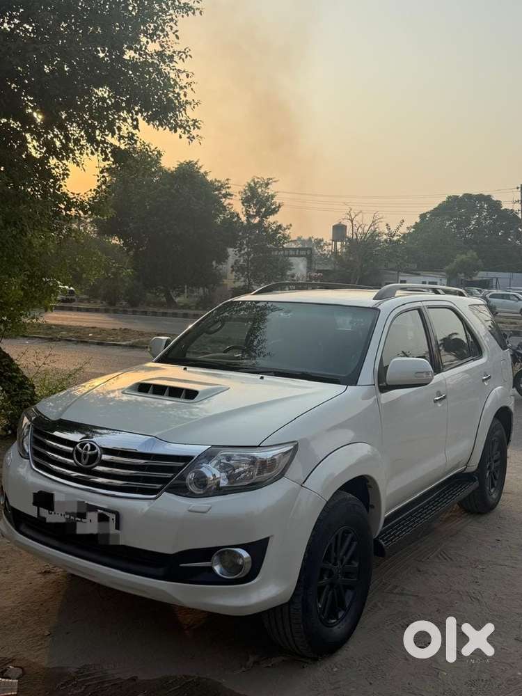 Toyota Fortuner 2013 Car