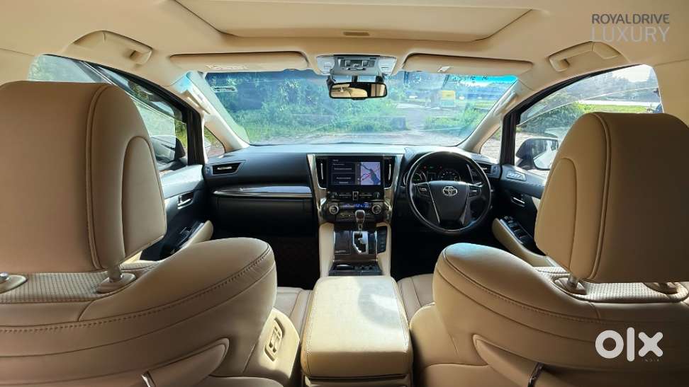 Toyota Vellfire, 2021, Petrol