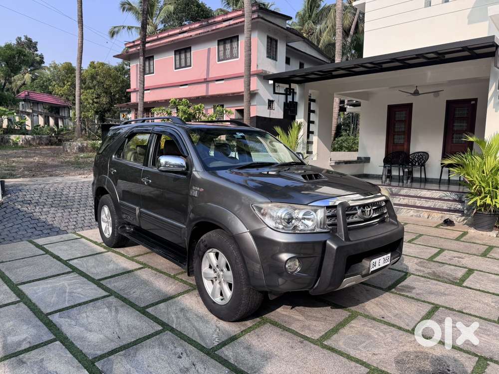 Toyota Fortuner, 2010, Diesel