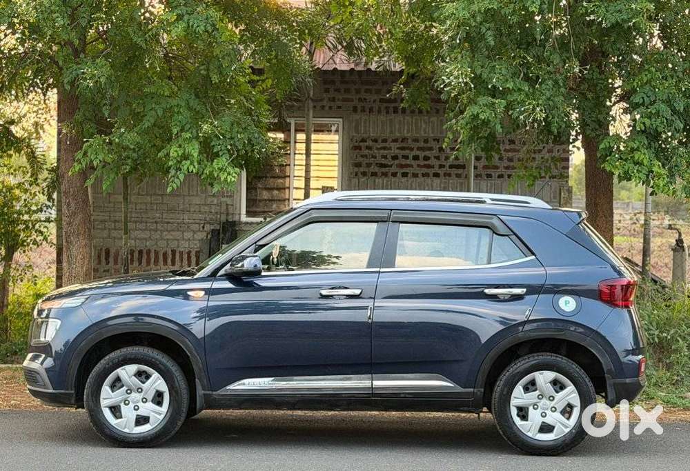 Hyundai Venue S 1.2 Petrol, 2021, Petrol