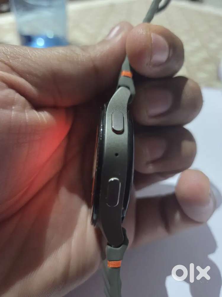 4months old New samsung galaxy watch 7 lte