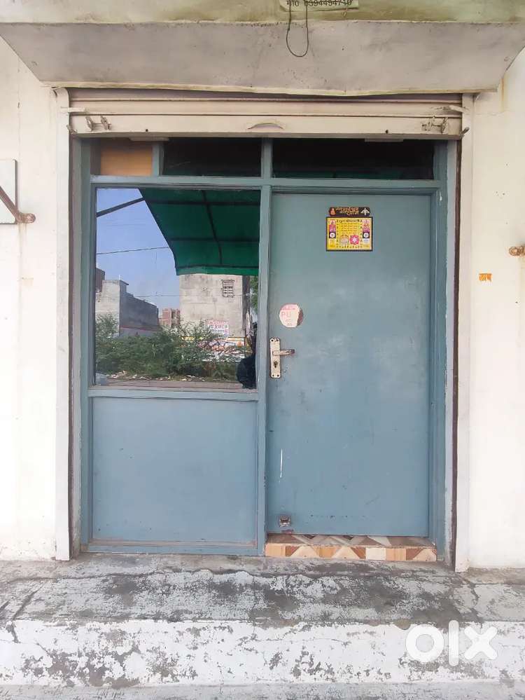 Wooden partition door