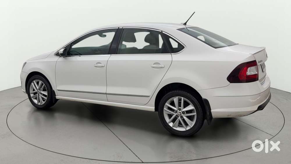 Skoda Rapid 1.0 Style At, 2021, Petrol