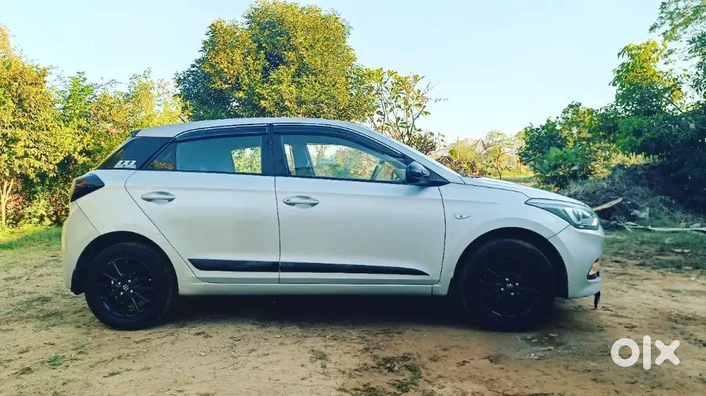 Hyundai Elite I20 2017 Diesel 77000 Km Driven
1st Owner