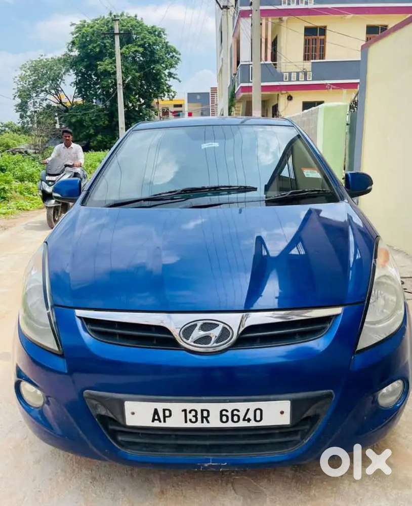 Hyundai I20 2012 Diesel 82100 Km Driven