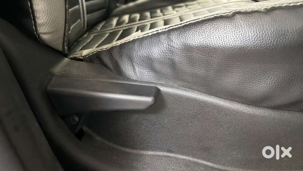 Tata Tiago Xe, 2018, Petrol