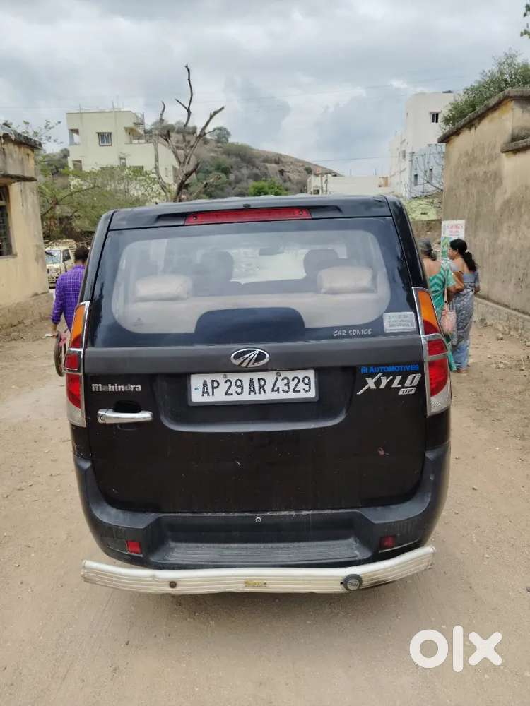 Mahindra Xylo 2.5 D2 Maxx 2011