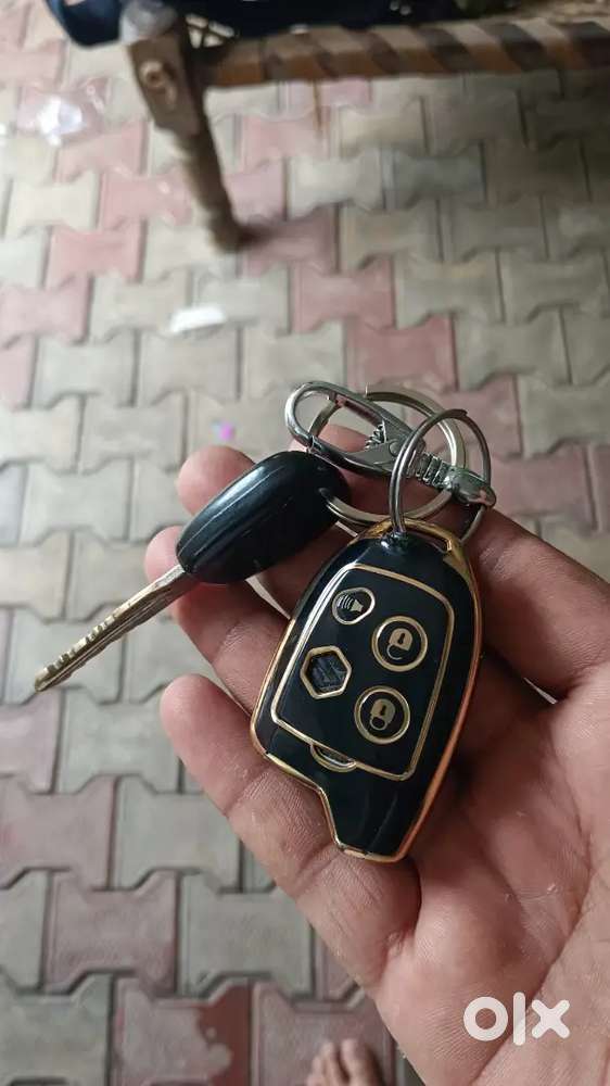 Maruti Suzuki Swift November 2011 Model