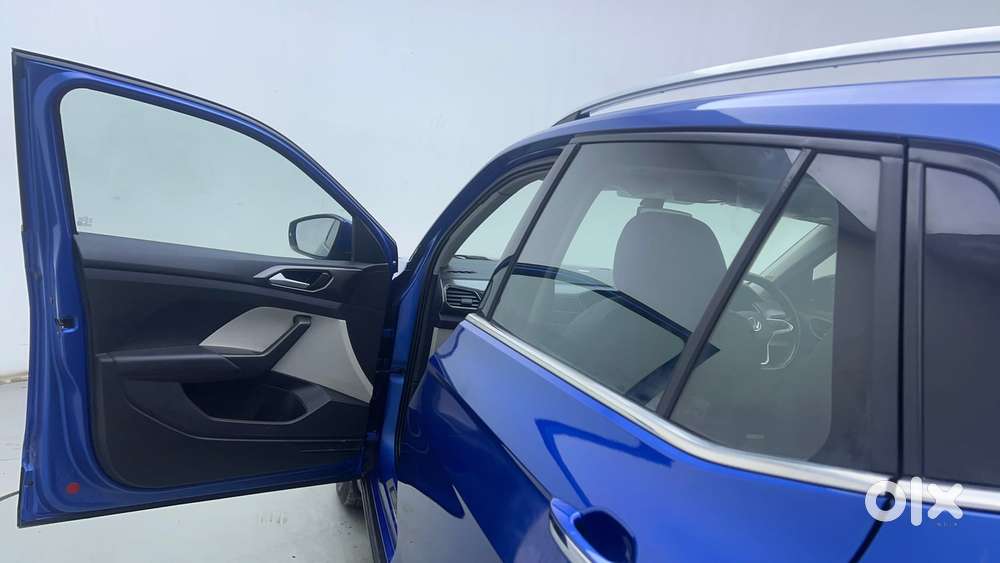 Volkswagen Taigun Topline 1.0 Tsi At (electric Seats), 2023, Petrol