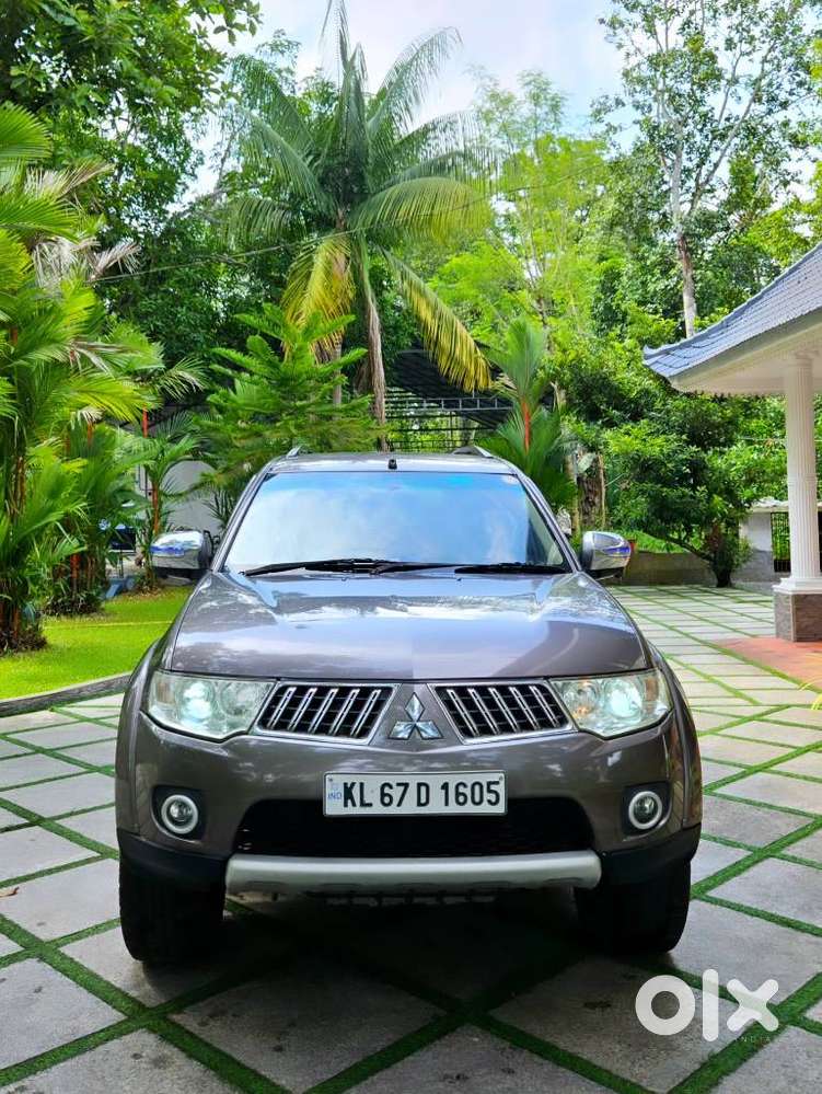 Mitsubishi Pajero Sport 2.5 Manual, 2012, Diesel
