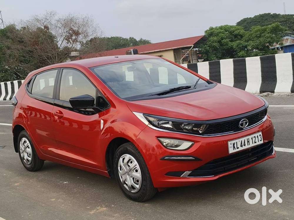 Tata Altroz 1.2 Xe, 2022, Petrol