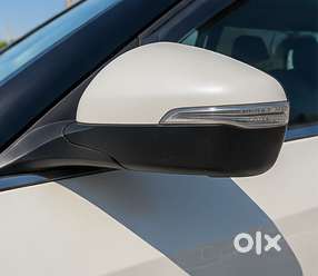 Xuv 300 W8 (o) Dsl Amt ( Dr`s Car )