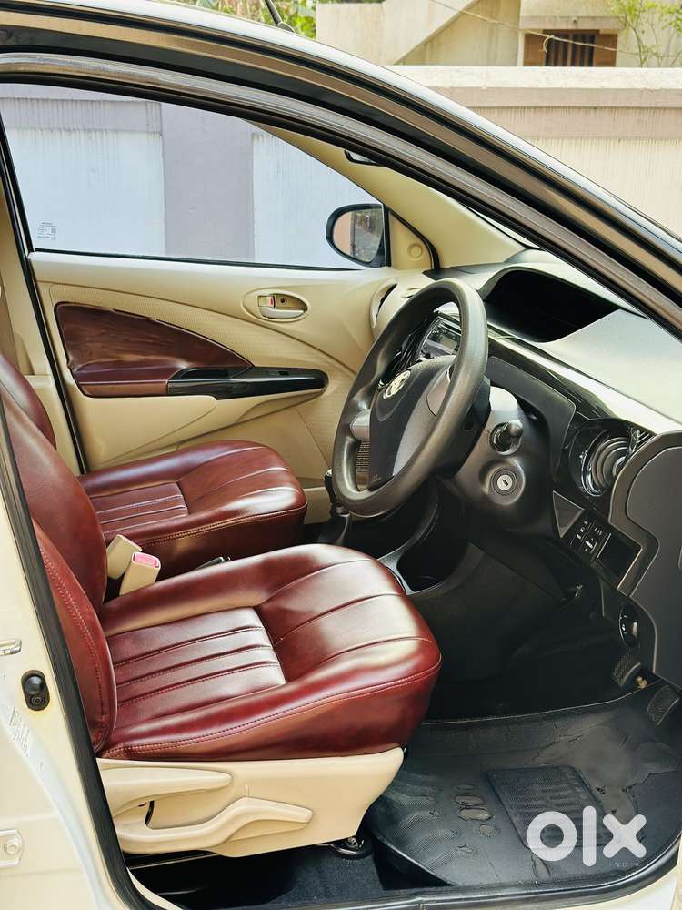 Toyota Etios Liva 1.2 V, 2017, Petrol