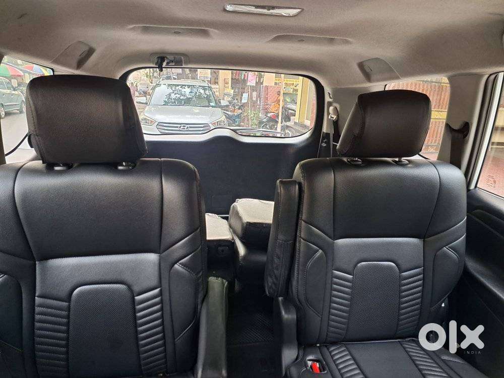 Toyota Innova Crysta 2.4 G Mt, 2025, Diesel