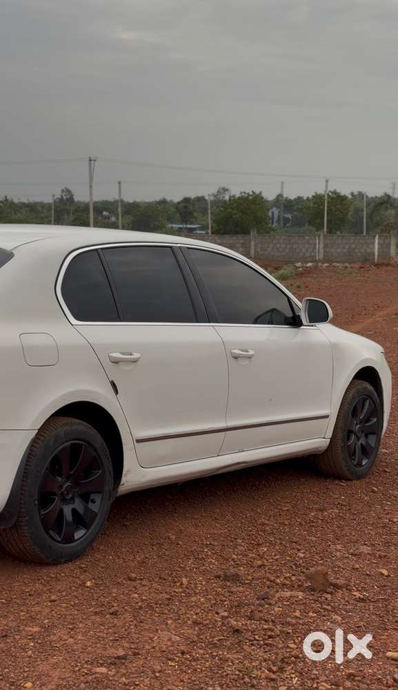 Skoda Superb Diesel & Automatic
