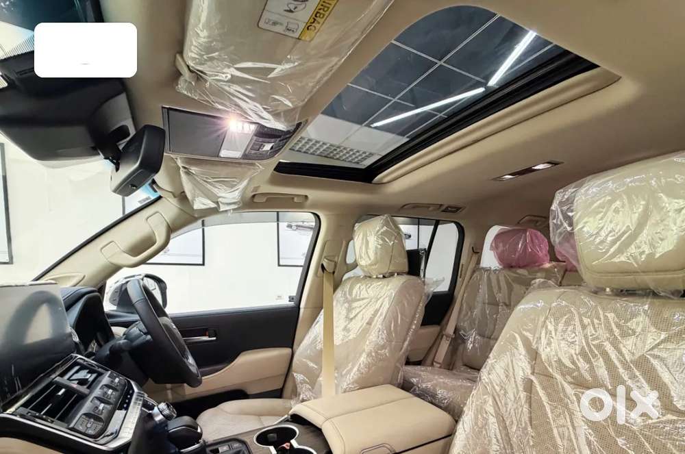 Toyota Land Cruiser V8 Petrol, 2026, Petrol