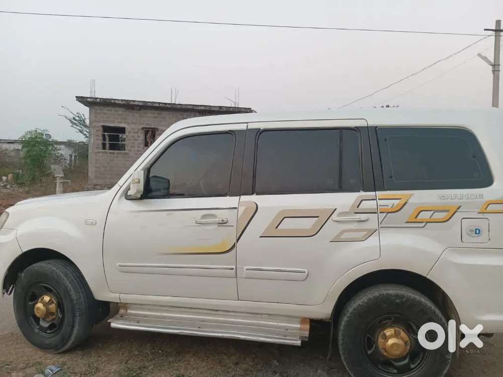 Tata Sumo Grande 2012 Diesel 2nd Owner