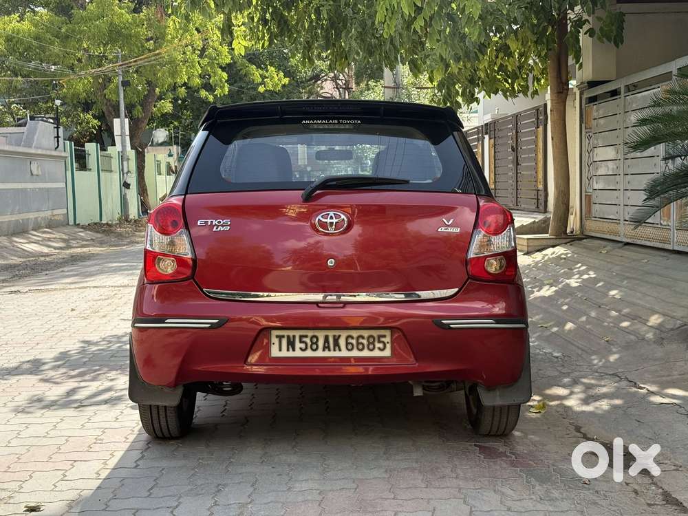 Toyota Etios Liva V Limited Edition, 2015, Petrol
