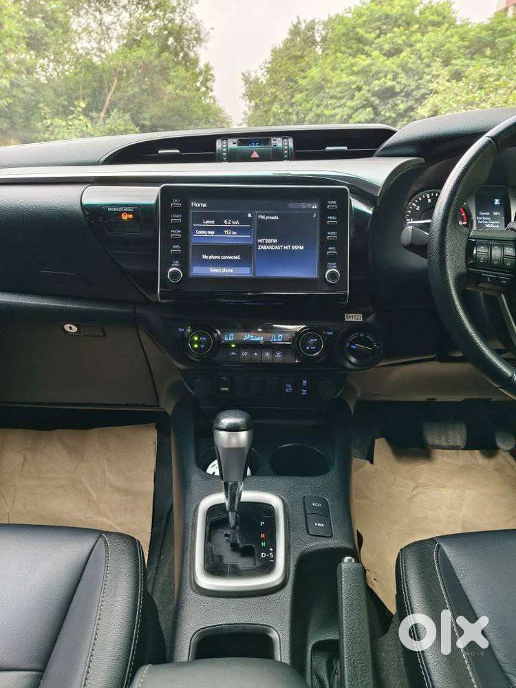 Toyota Hilux 2.8 High 4x4 Mt, 2023, Diesel