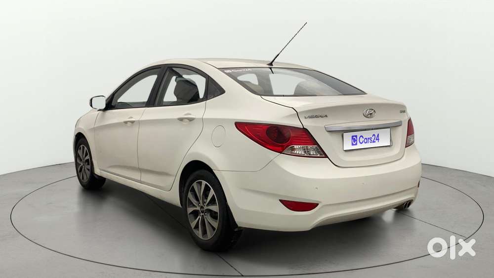Hyundai Verna Fluidic 1.6 Vtvt Sx, 2014, Petrol