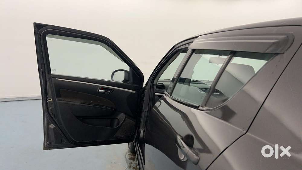 Maruti Suzuki Swift Vvt Vxi, 2017, Petrol