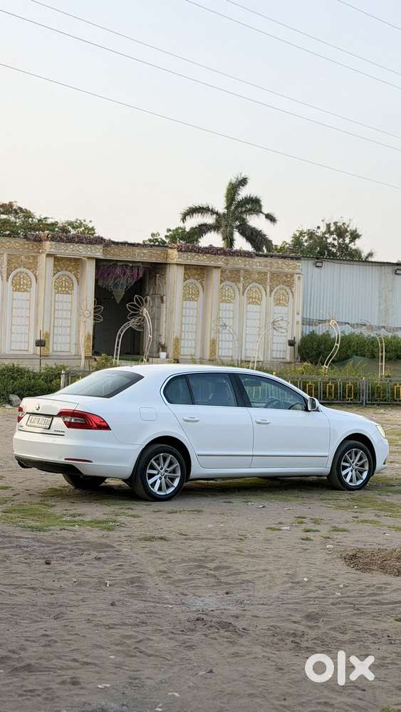 Skoda Superb 2.0 Elegance Tdi Cr At, 2015, Diesel