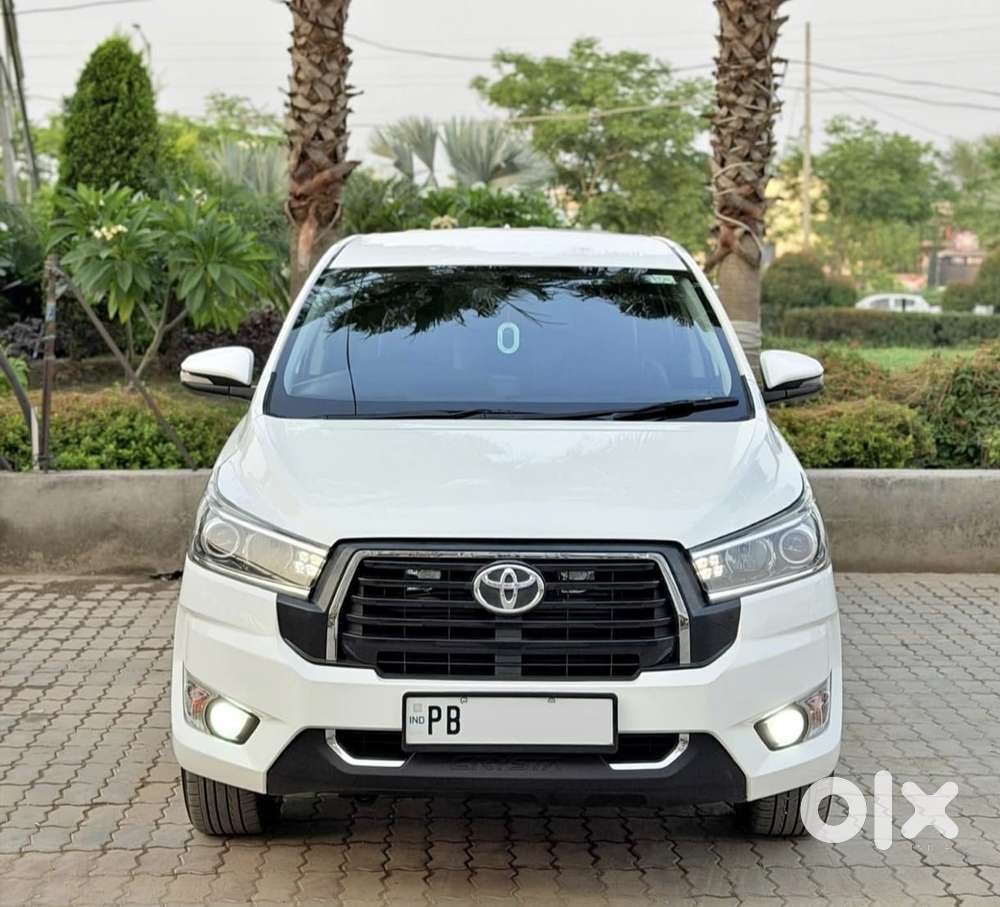 Toyota Innova Crysta 2.4 Vx Mt, 2016, Diesel