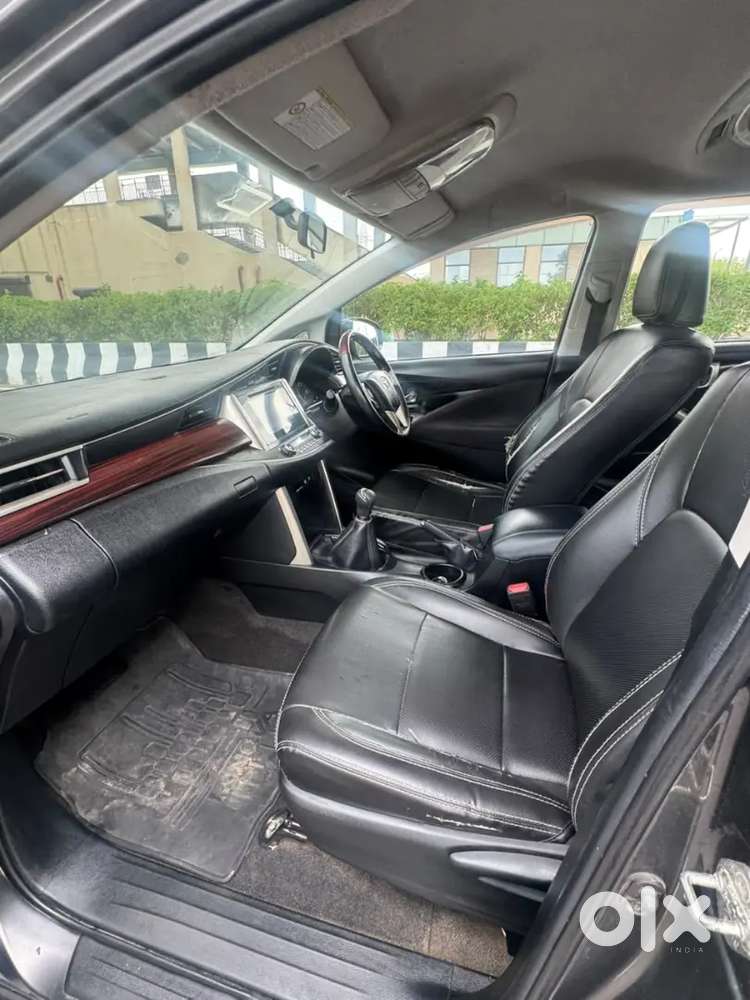 Crysta 2017 2.4 V Diesel Manual Sale