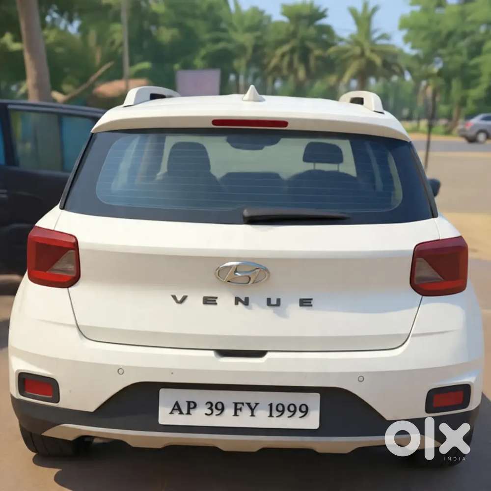 Hyundai Venue 2020 Petrol Car