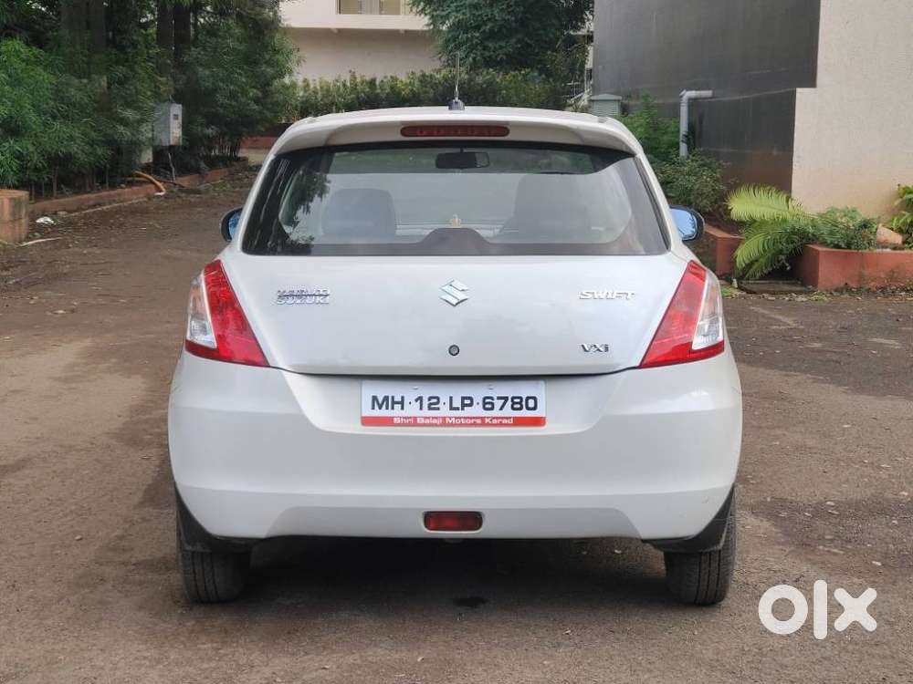 Maruti Suzuki Swift Vxi + Manual, 2015, Petrol