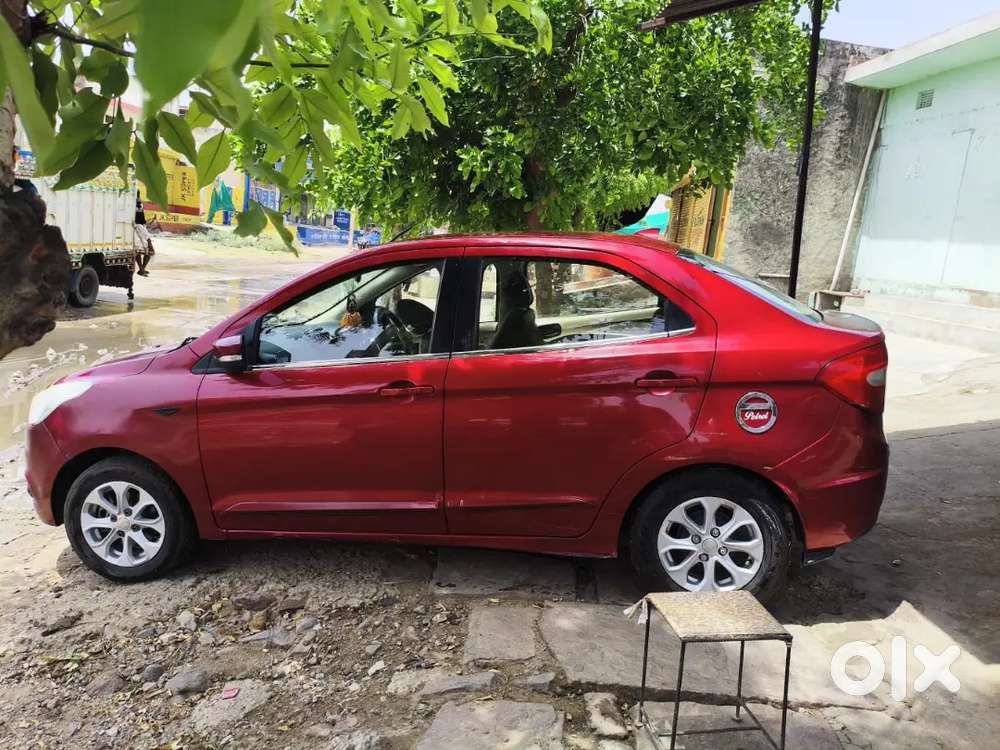 Ford Aspire Blu 2015