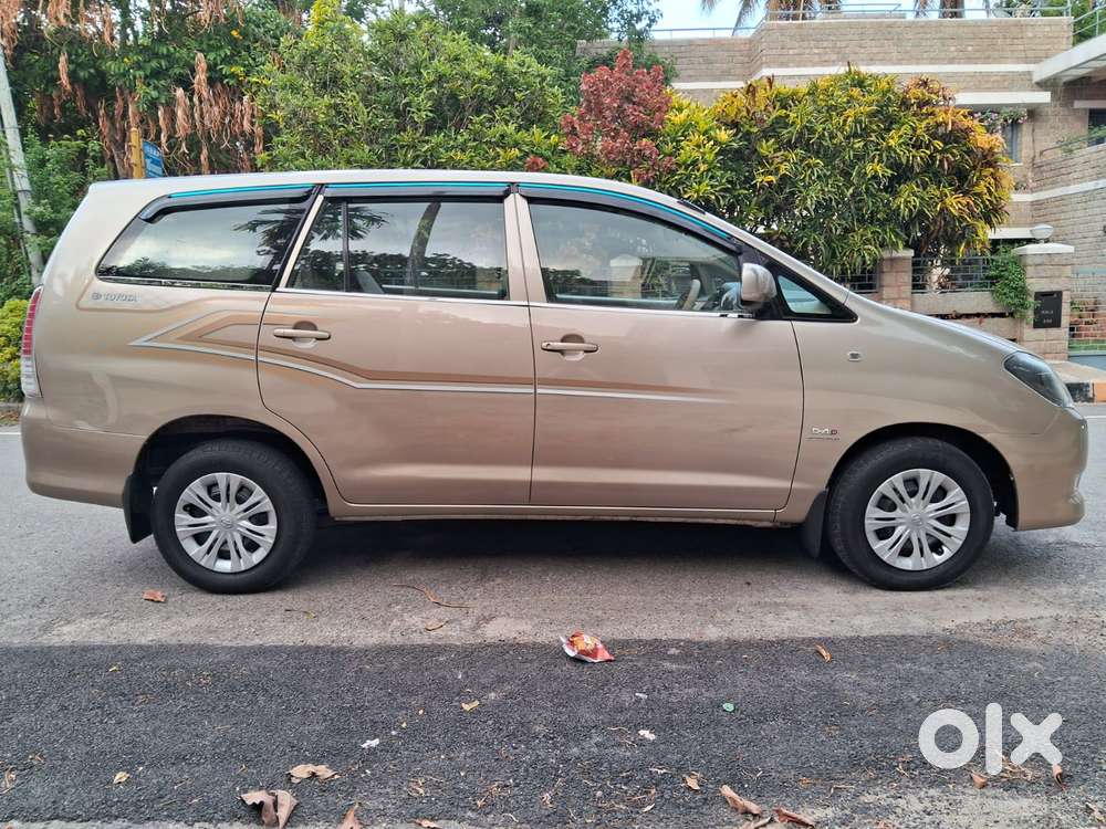 Toyota Innova 2004-2011 2.5 G4 Diesel 7-seater, 2011, Diesel