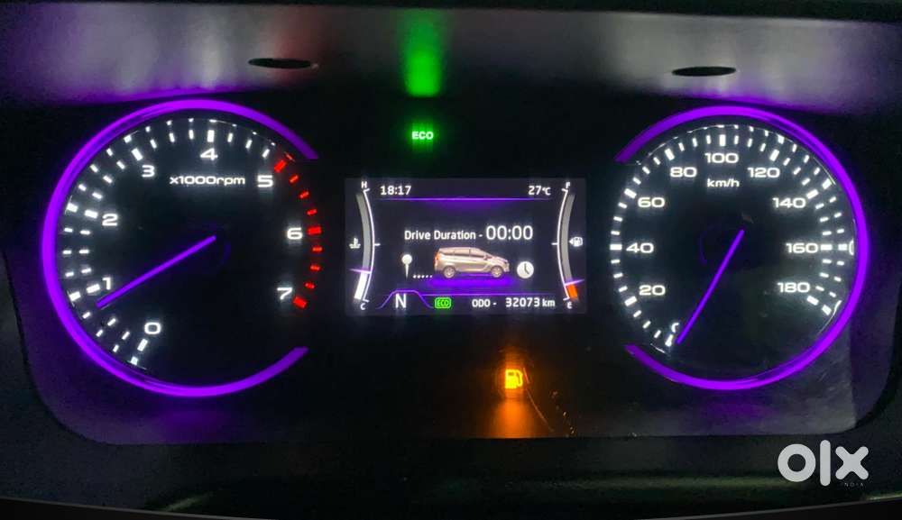 Mahindra Marazzo M8 2019
