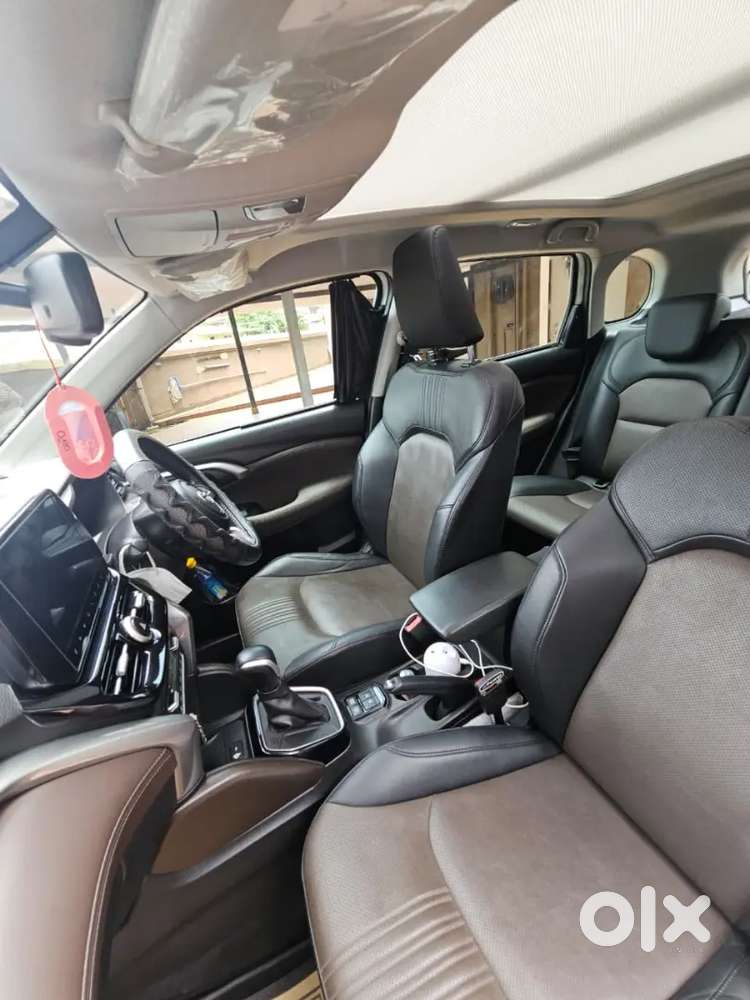 Toyota Urban Cruiser 2023 Variant 1.5 V Hybrid