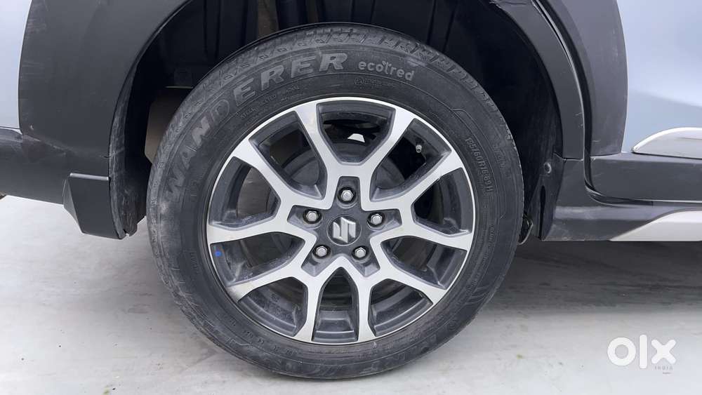 Maruti Suzuki Xl6 1.5 Zeta Mt, 2022, Petrol