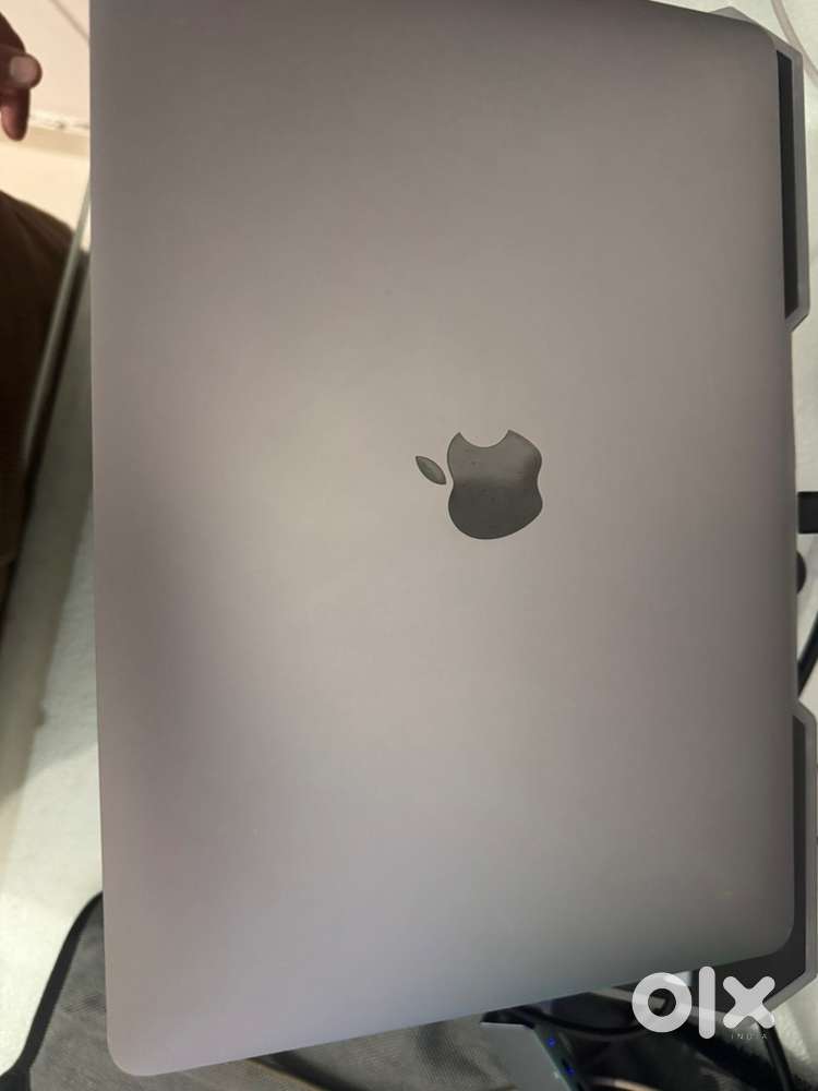Macbook Pro 13&rdquo; 2020 Intel i5 | 32/512 GB 4 Thunderbolt Ports