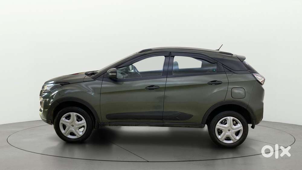 Tata Nexon 1.5 Revotorq Xma Amt (s), 2021, Petrol
