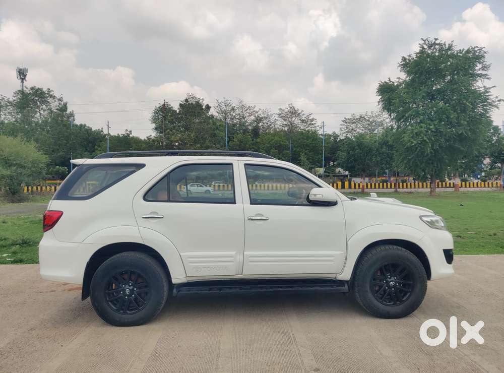 Toyota Fortuner 3.0 4x2 Mt, 2014, Diesel