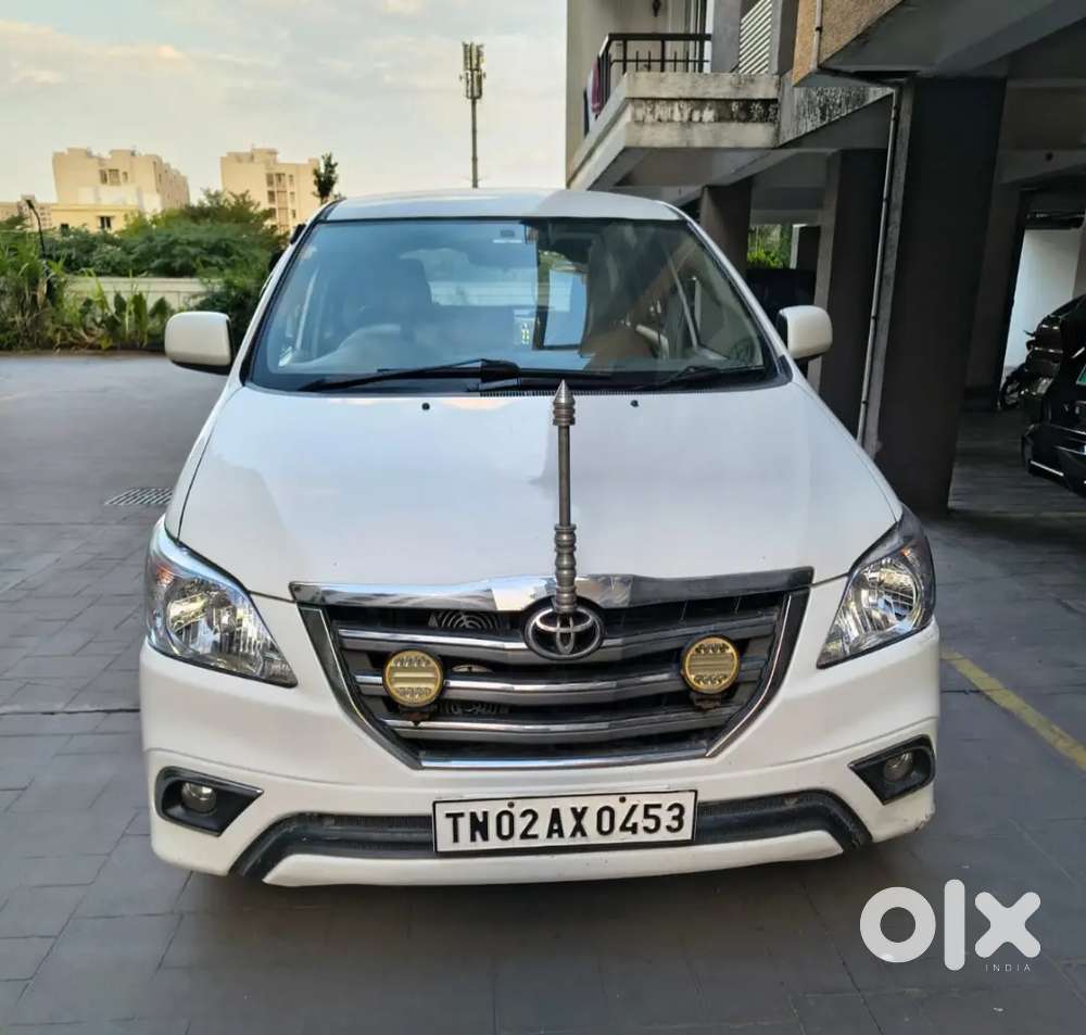 Toyota Innova 2013 Diesel 4th Owner