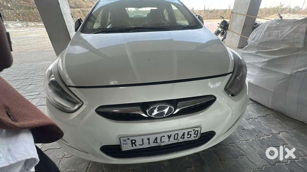 Hyundai Fluidic Verna 2014