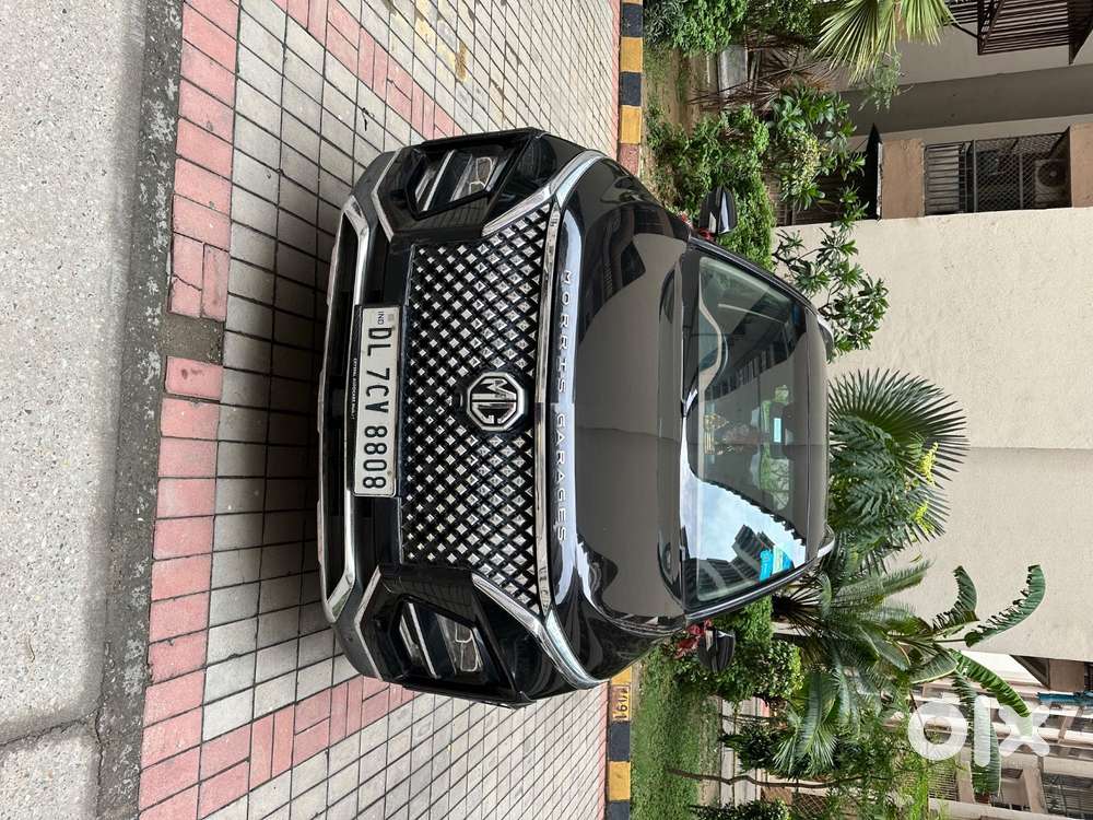 Mg Hector Plus 7str
