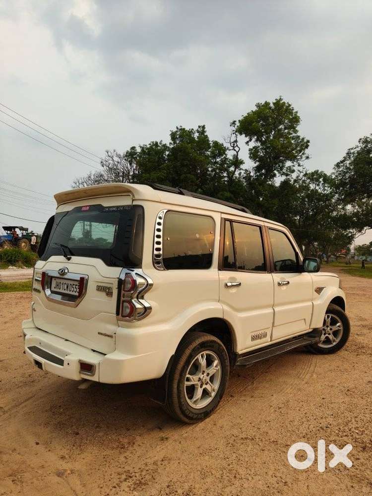 Mahindra Scorpio Intelli Hybrid S10 4wd, 2017
