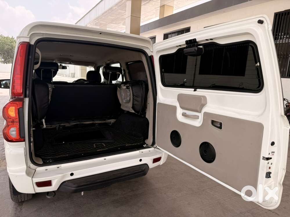Mahindra Scorpio Classic 2023