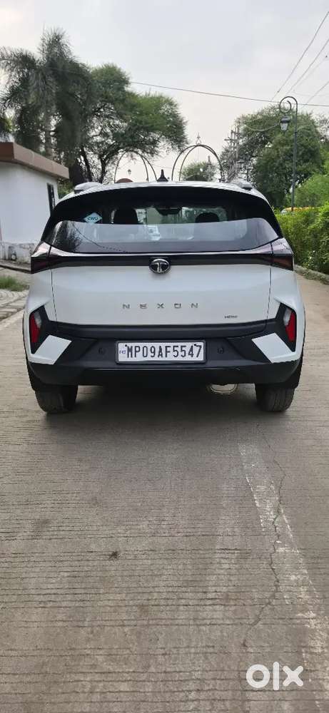 Tata Nexon Smart Plus 2025