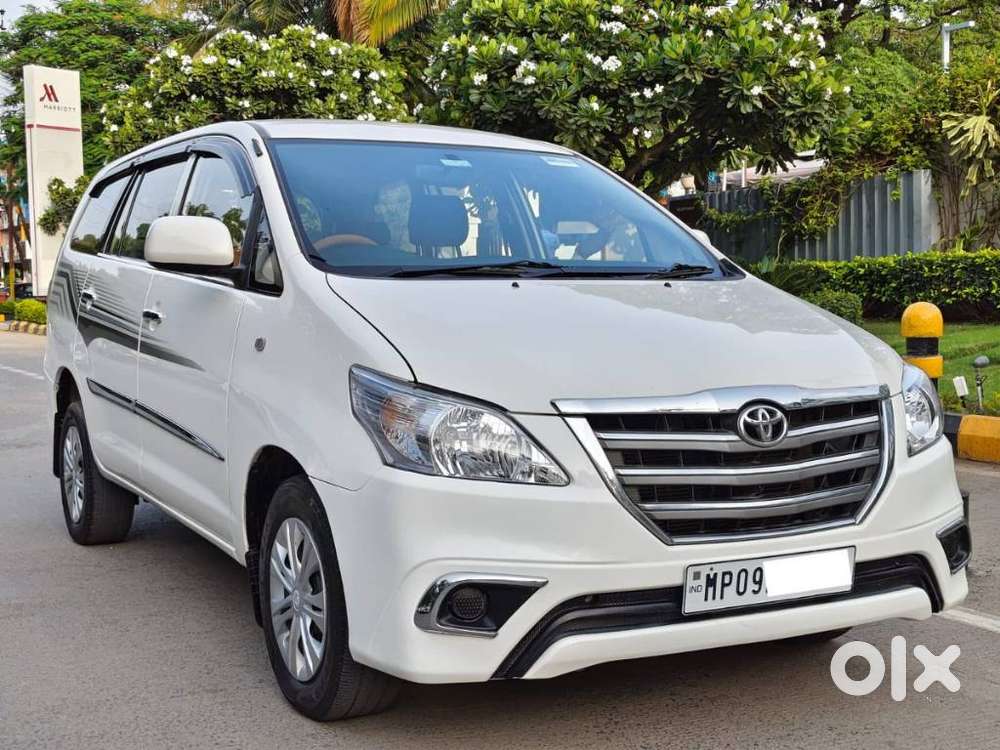 Toyota Innova 2.5 G (diesel) 7 Seater Bs Iv, 2016, Diesel