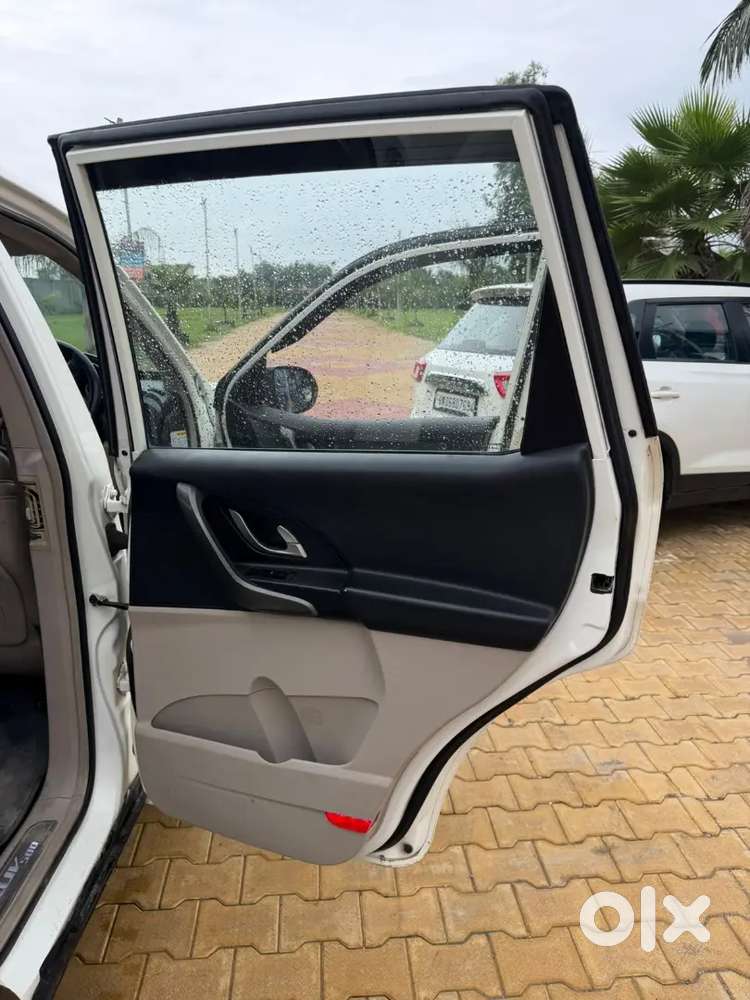 Mahindra Xuv500 2.2 2017